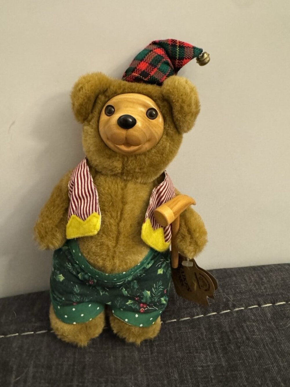 Wooden Face Feet Raikes Bear Tinker  w Hammer Christmas BB3